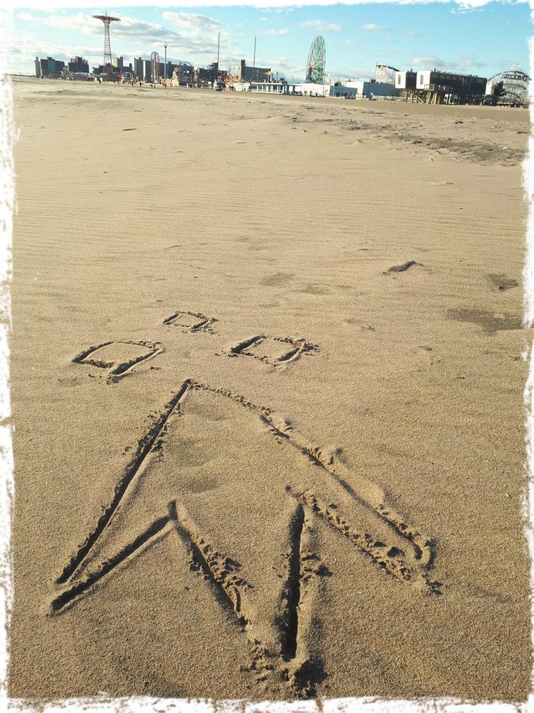 Breizh Travellers in the Sand